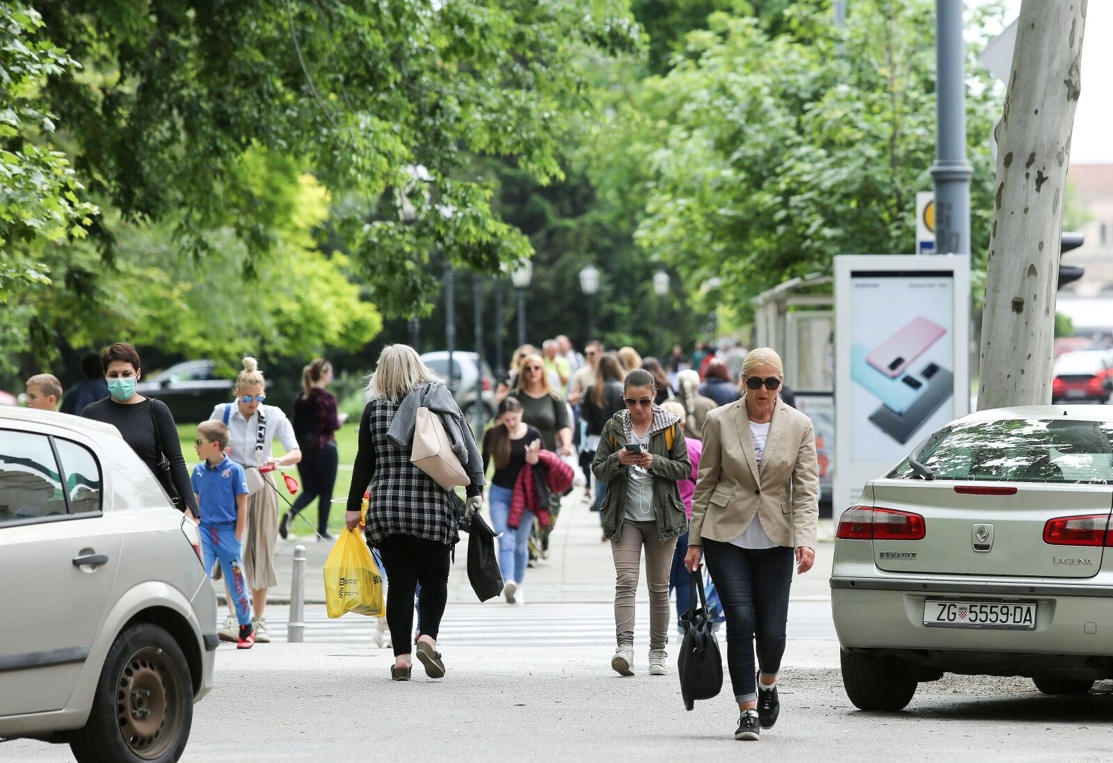 Zagreb: Popuštanje mjera sve veći broj građana na ulicama