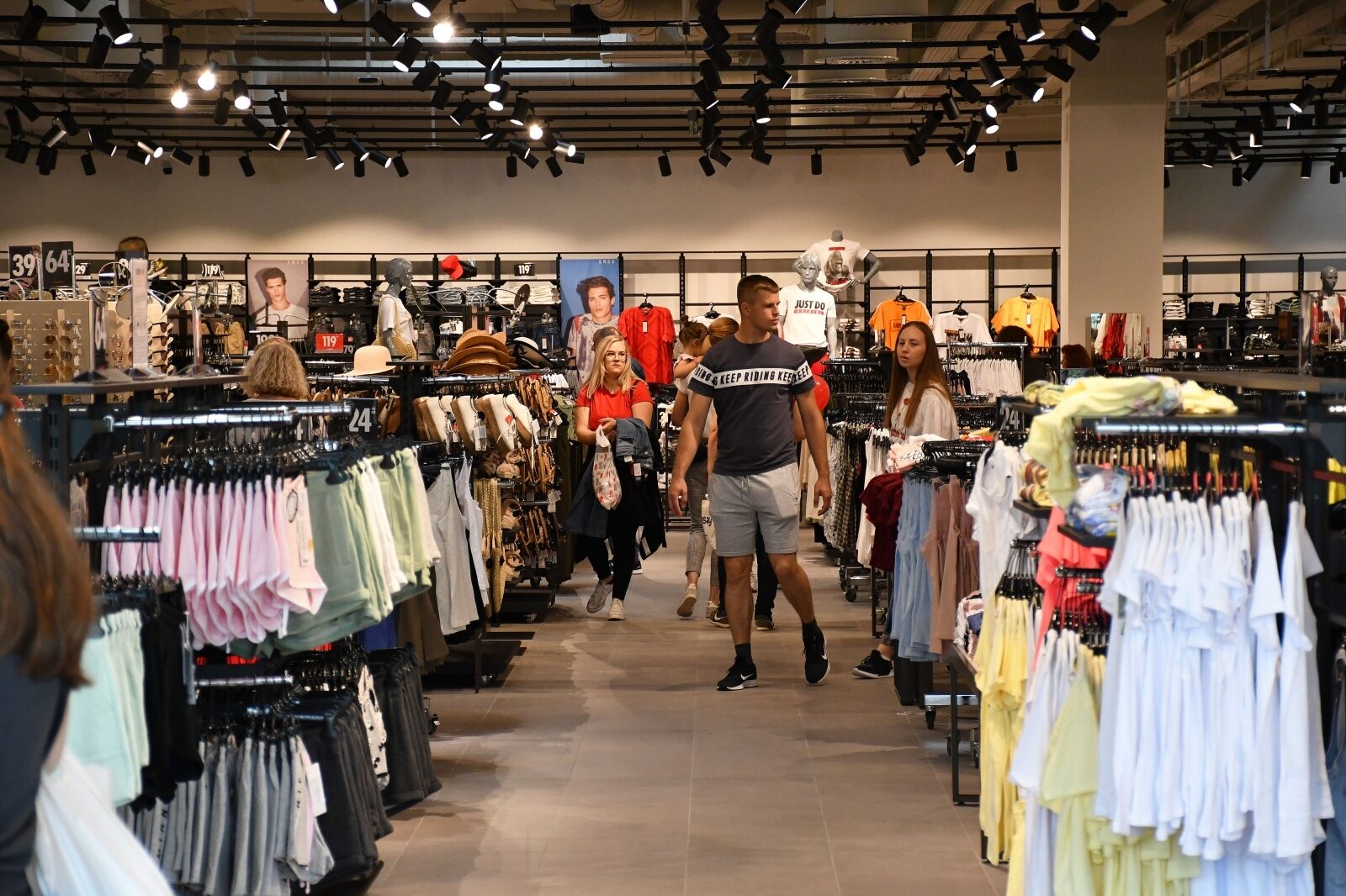 Požega: Svečano otvorenje trgovačkog centra Supernova Požega