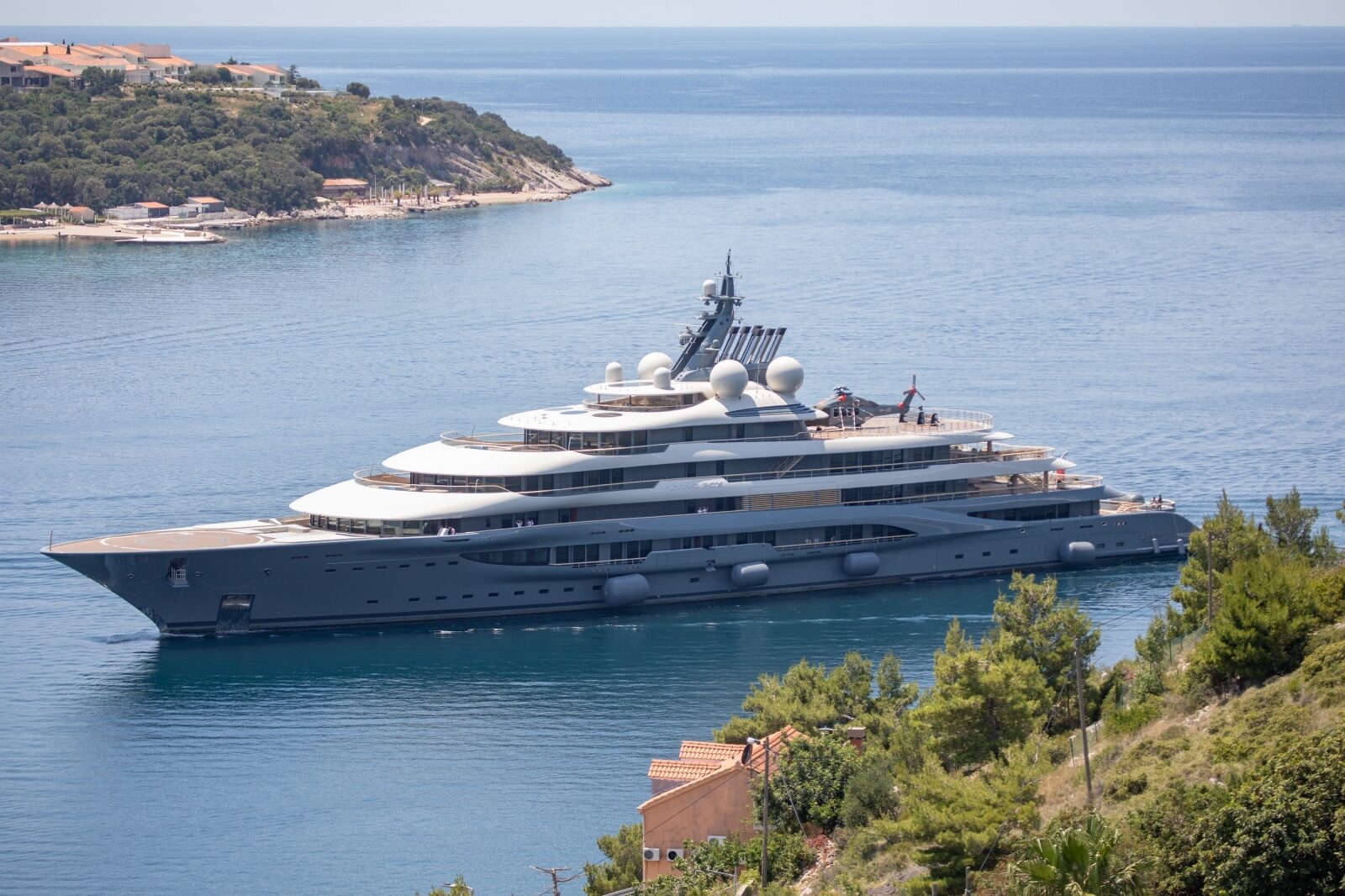 Luksuzna mega jahta Flying Fox stigla u Dubrovnik