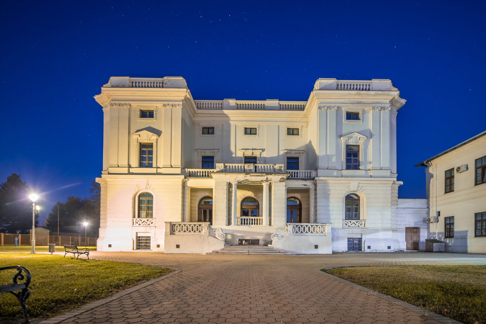 Palača Gutmann, Belišće_Marko Banić