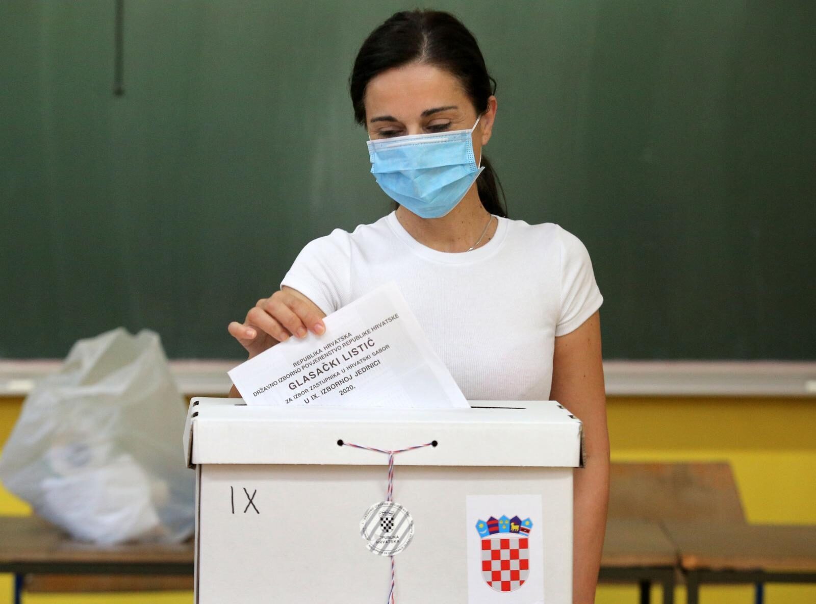 Otvorena birališta u Republici Hrvatskoj za parlamentarne izbore