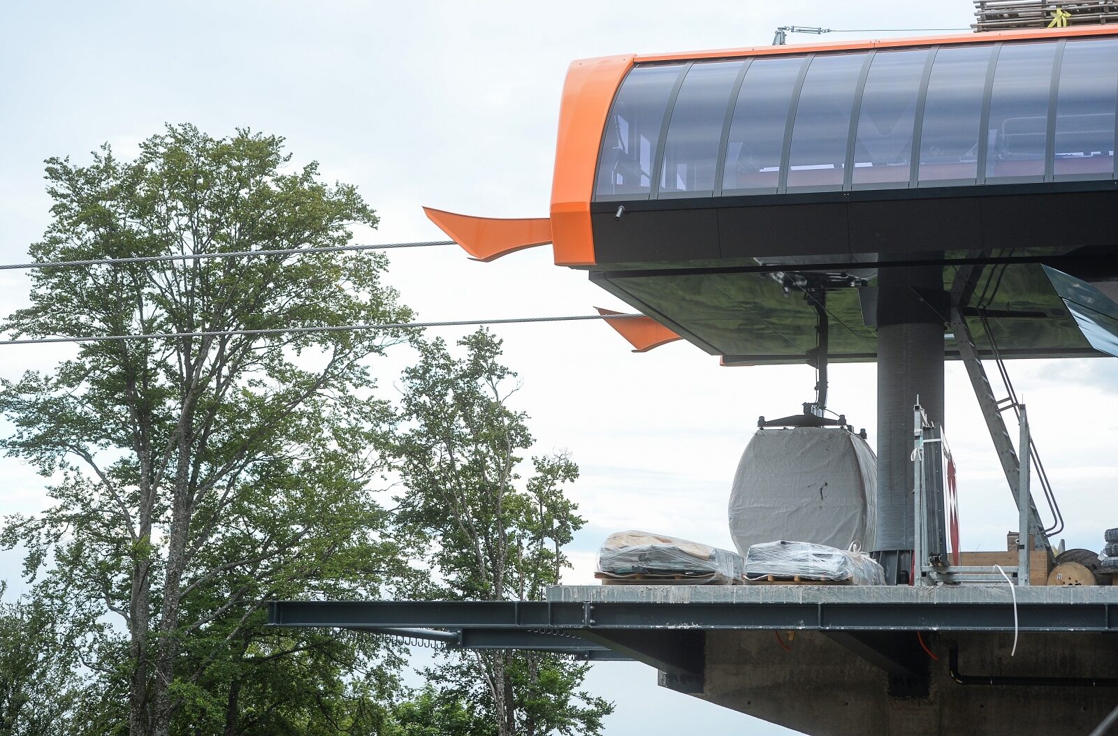 Jedna gondola od srednje stanice na Brestovcu stigla na vrh Medvednice