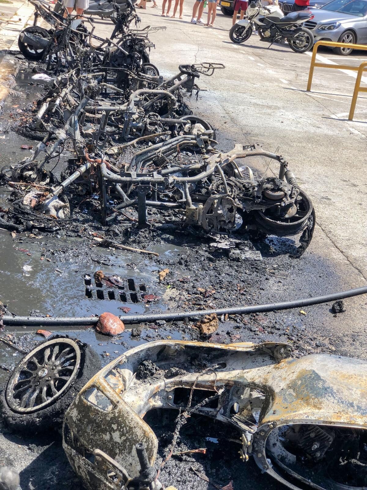 Split: Na Rivi se zapalilo desetak motocikala