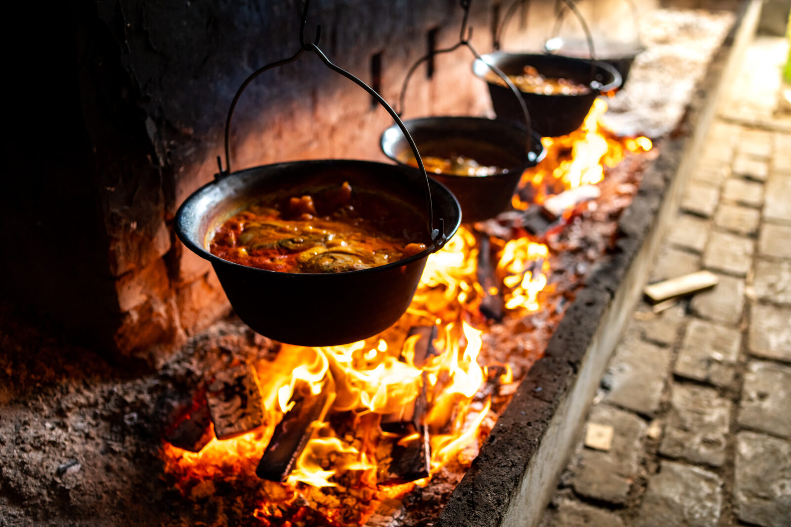 22. Fiš paprikaš u kotlićima_Denis Despot (1)