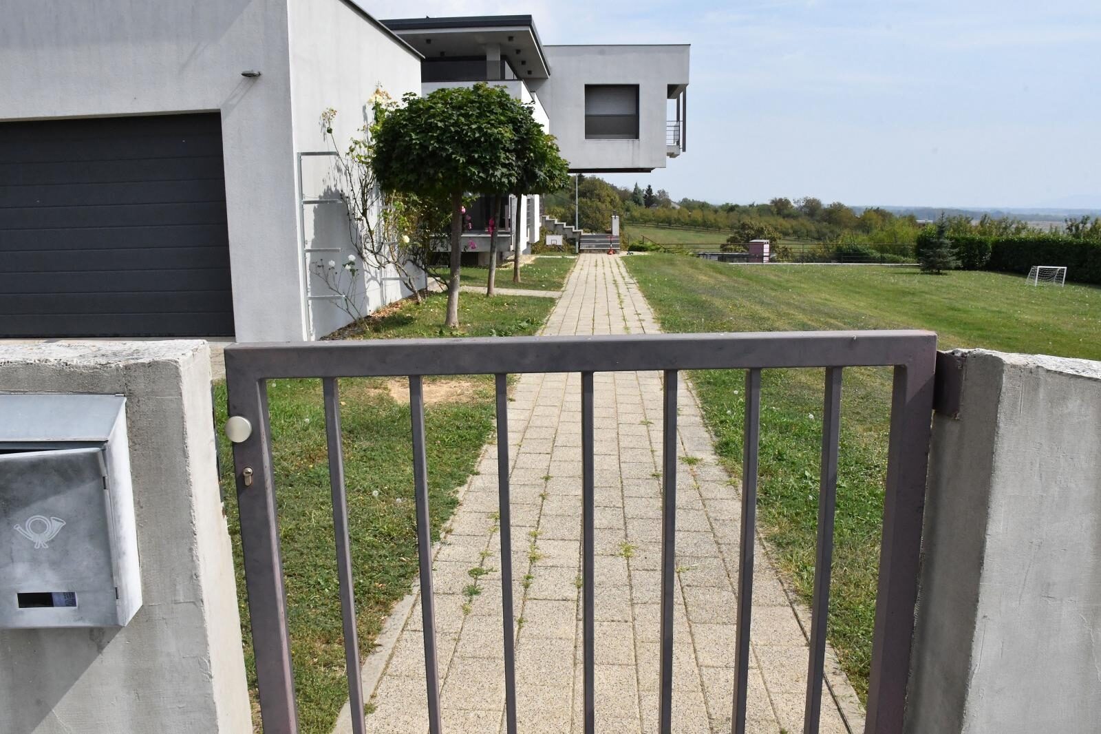 Nova Gradiška: Luksuzna obiteljska kuća osumnjičenog gradonačelnika Vinka Grgića