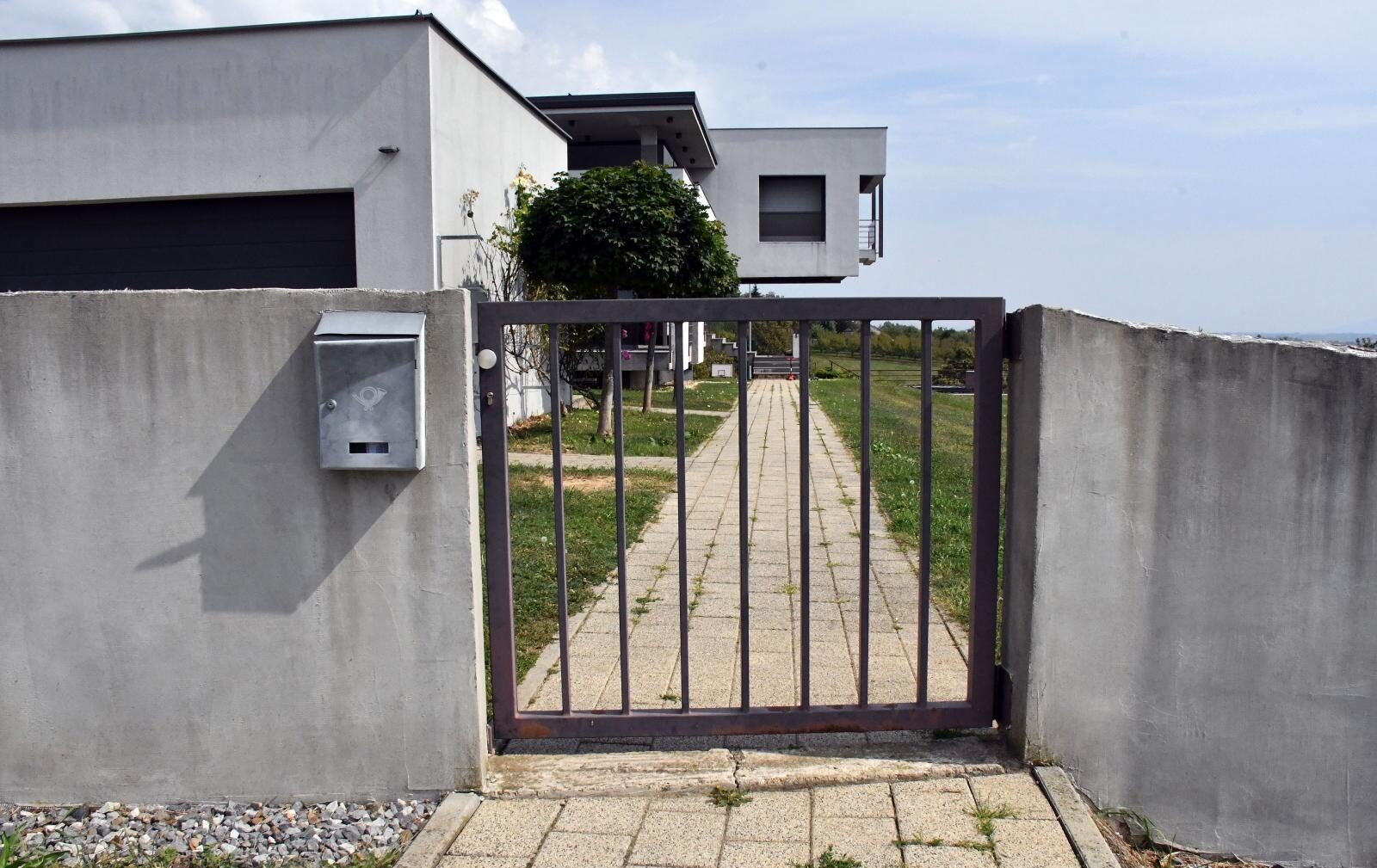 Nova Gradiška: Luksuzna obiteljska kuća osumnjičenog gradonačelnika Vinka Grgića