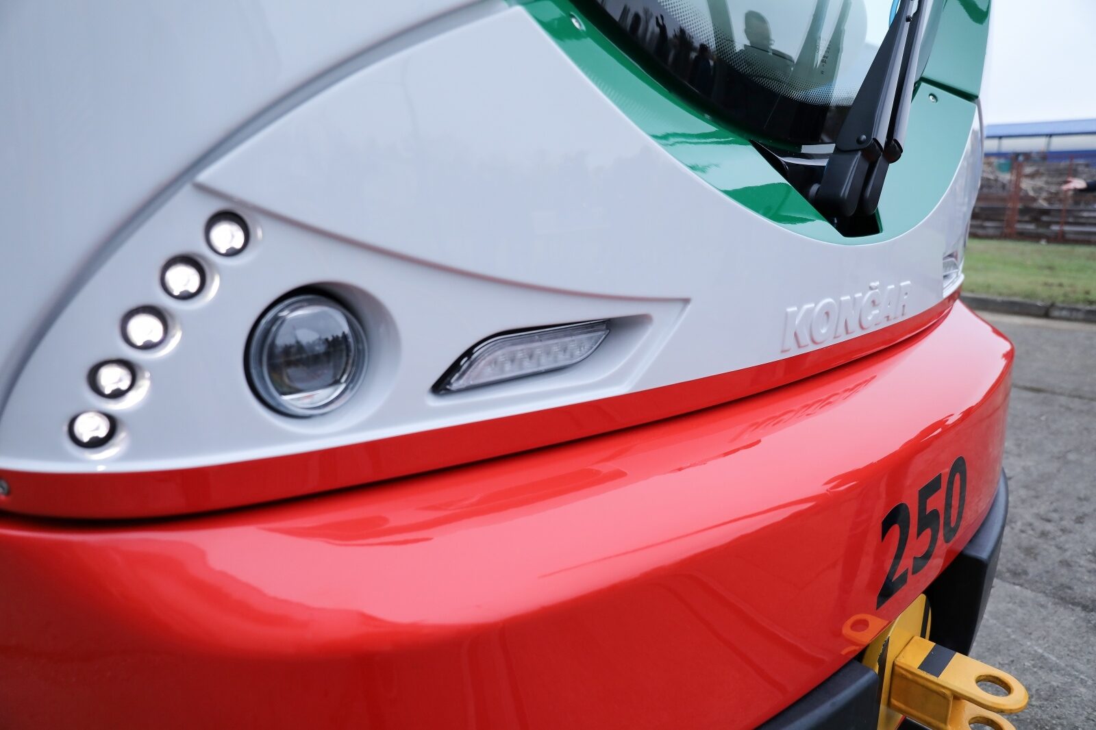 Zagreb: Končar isporučio prvi od šest niskopodnih tramvaja za Republiku Latviju