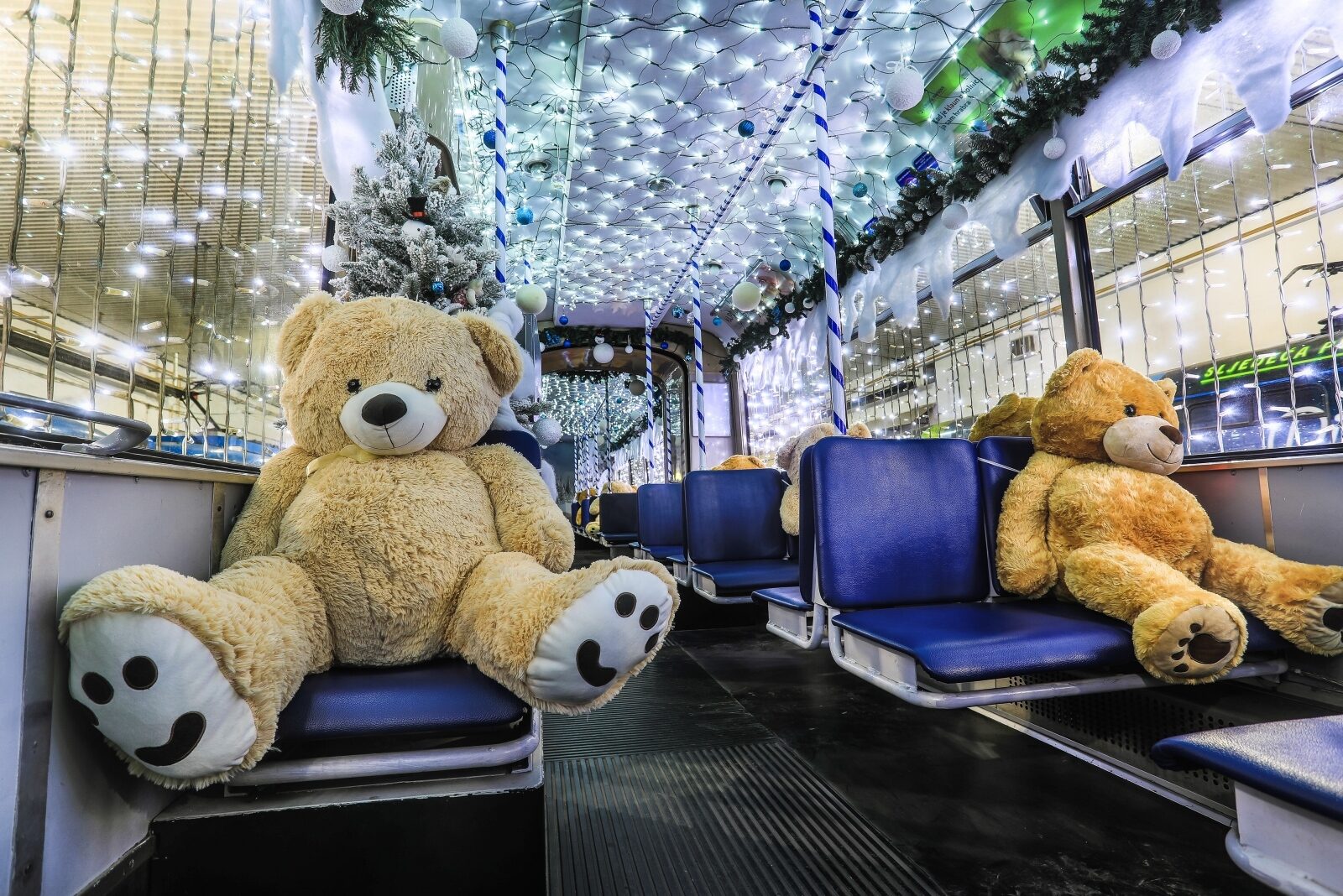 Osijek: Umjesto putnika u tramvaju se voze plišani medvjedići