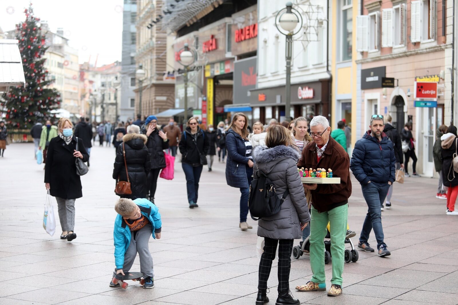 Gužva na riječkom korzu