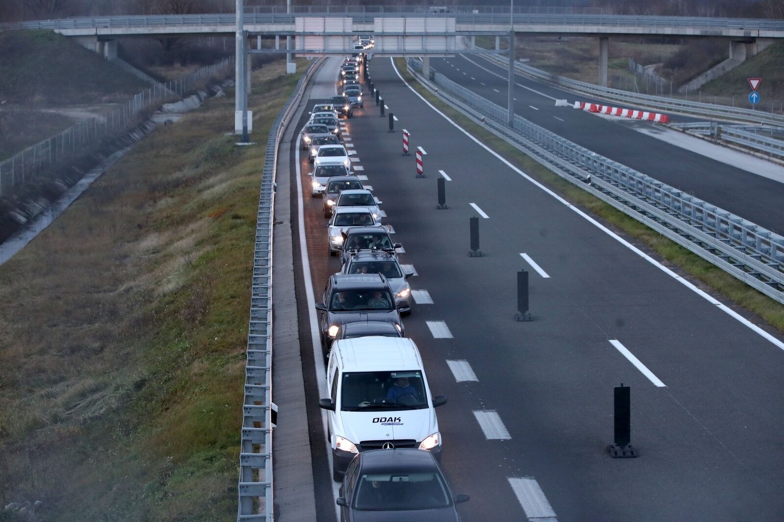 Lekenik: Kilometarska kolona na autoputu prema Sisku