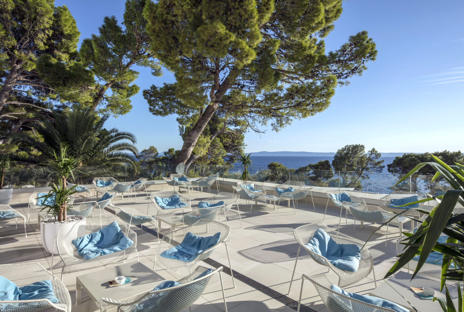 Hotel_Berulia - Lobby_Bar_Terrace (3)