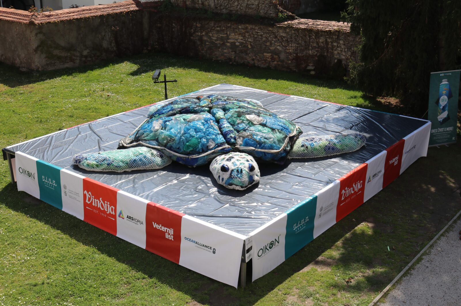 Vindije – Plastic Sea Turtle-01