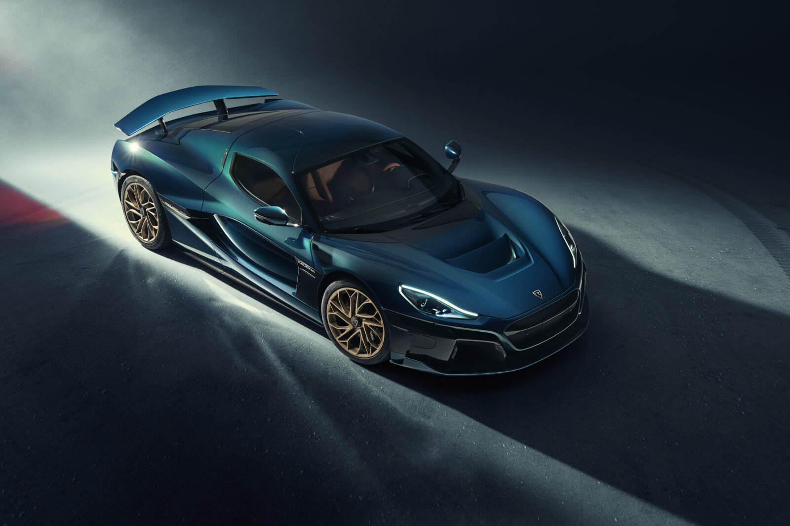 RIMAC_NEVERA_FRONT_HIGH