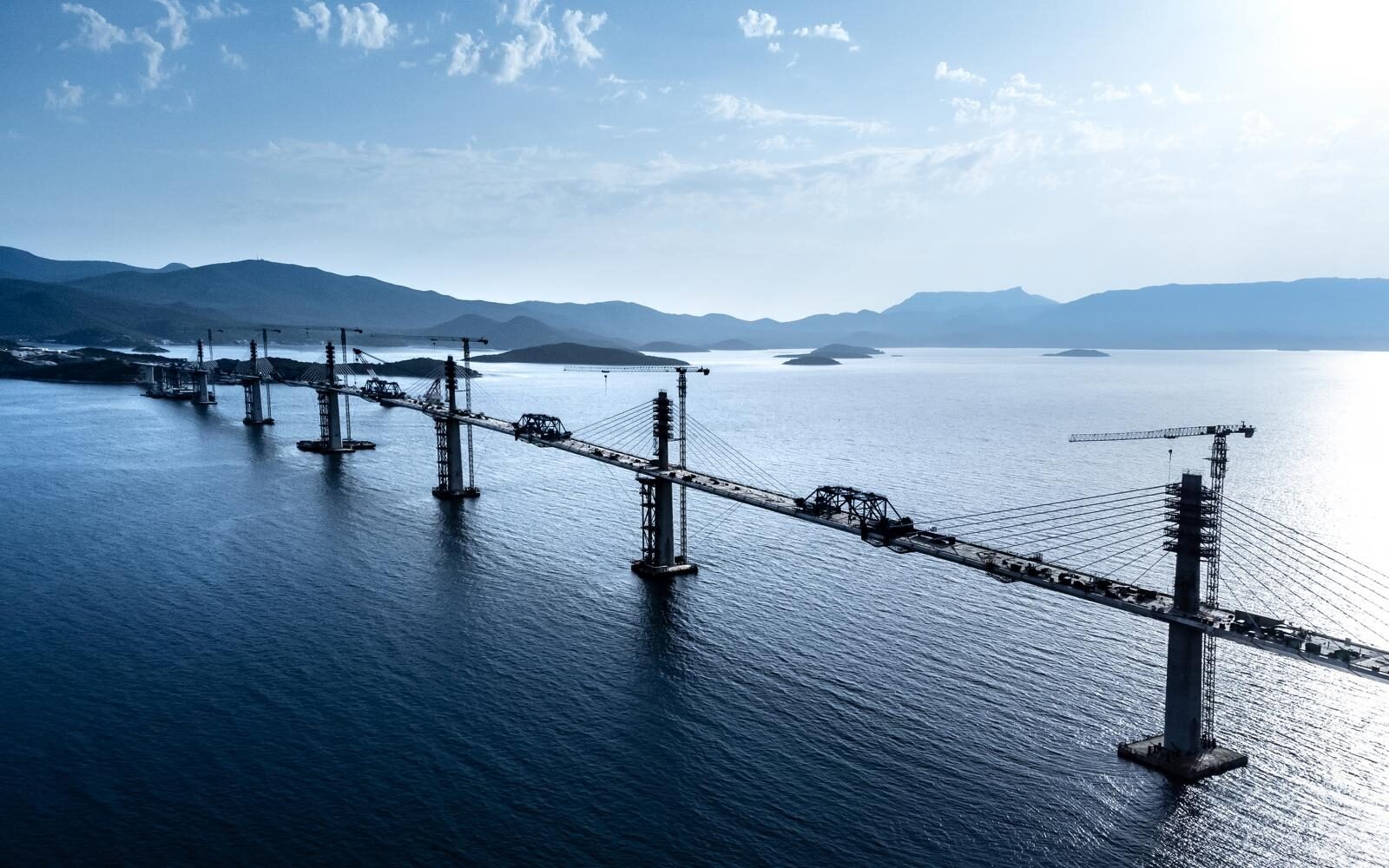 Pelješki most snimljen iz zraka