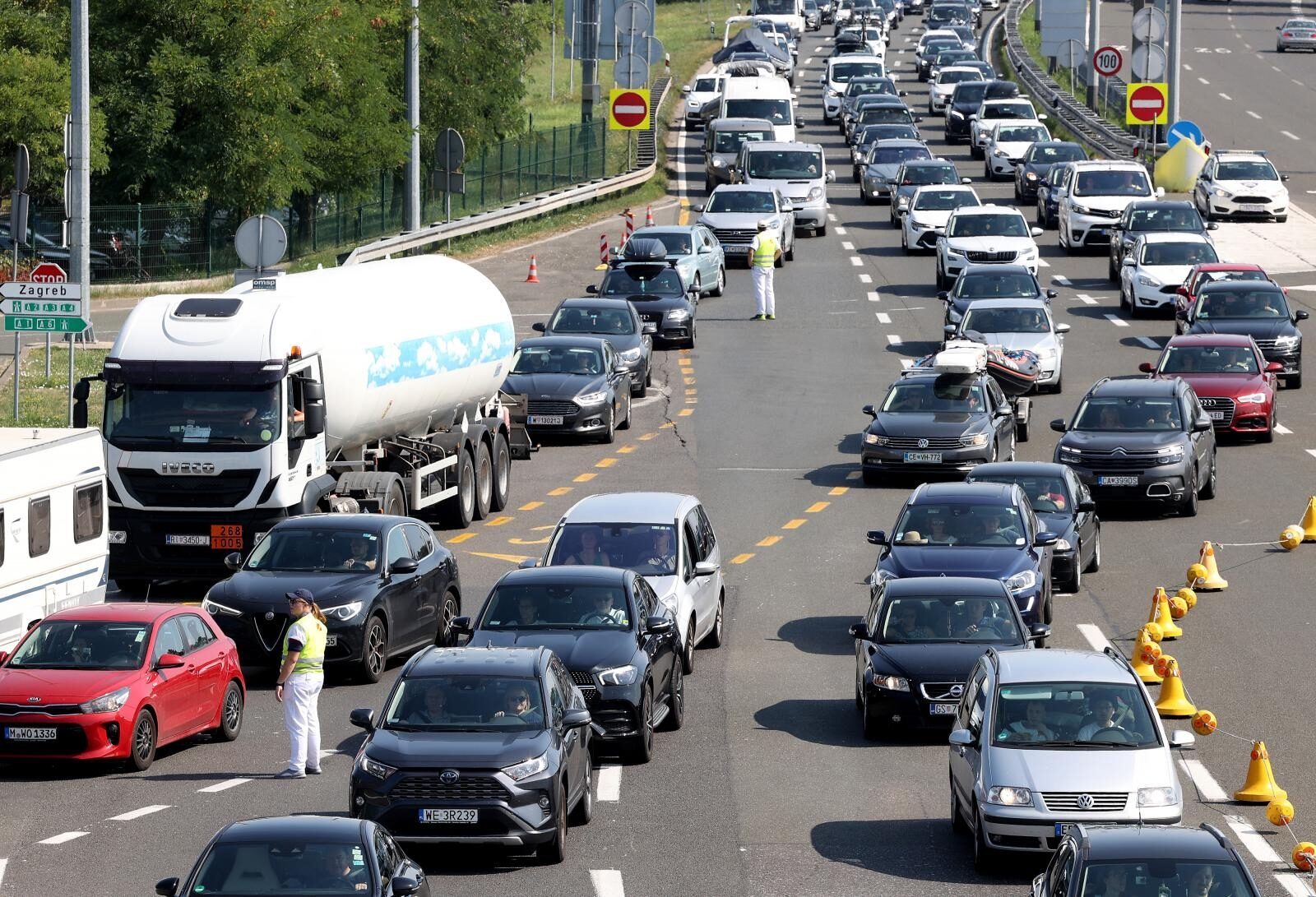 Gužve na naplatnoj postaji Lučko na izlazu i ulazu u Zagreb