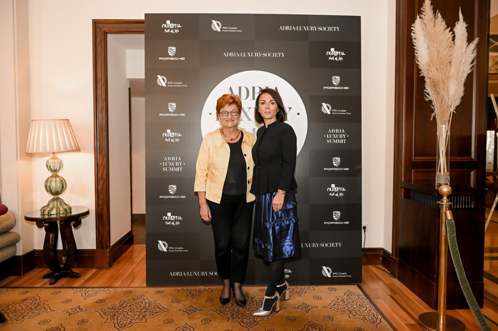 Prof. Danica Purg, ravnateljica IEDC Bled i Ivana Krajinović, Članica Uprave AMZ