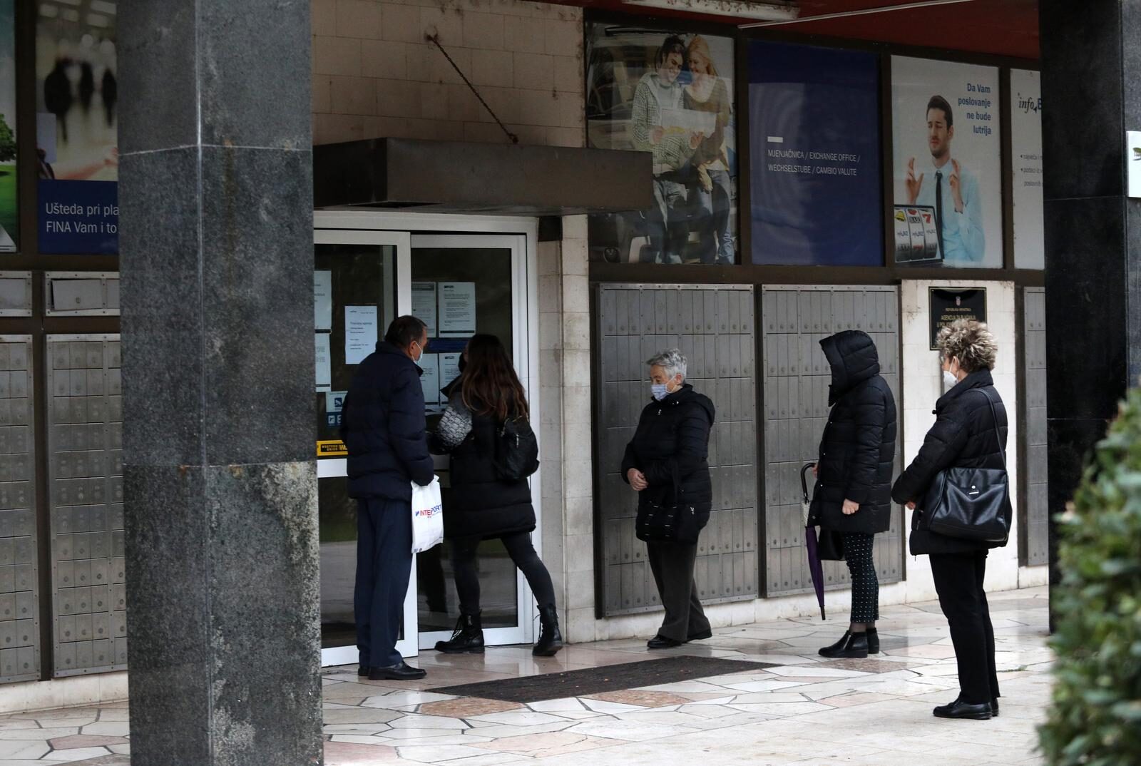 Šibenik: Kontrola covid potvrda  u javnim i državnim ustanovama