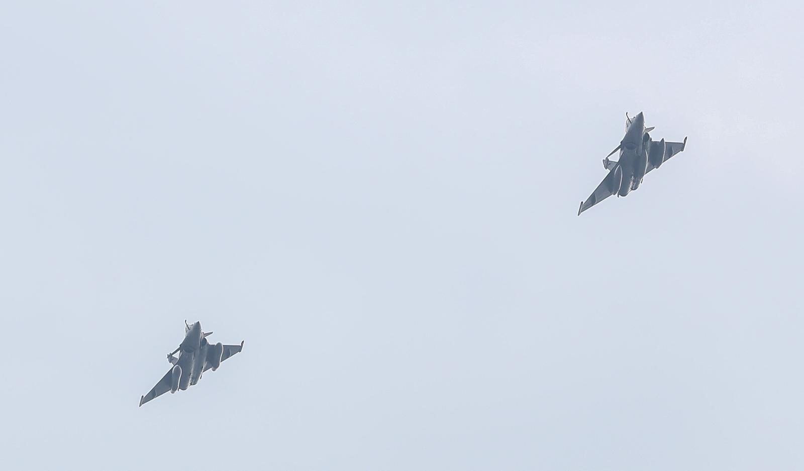 Dva borbena aviona preletila su iznad Zagreba