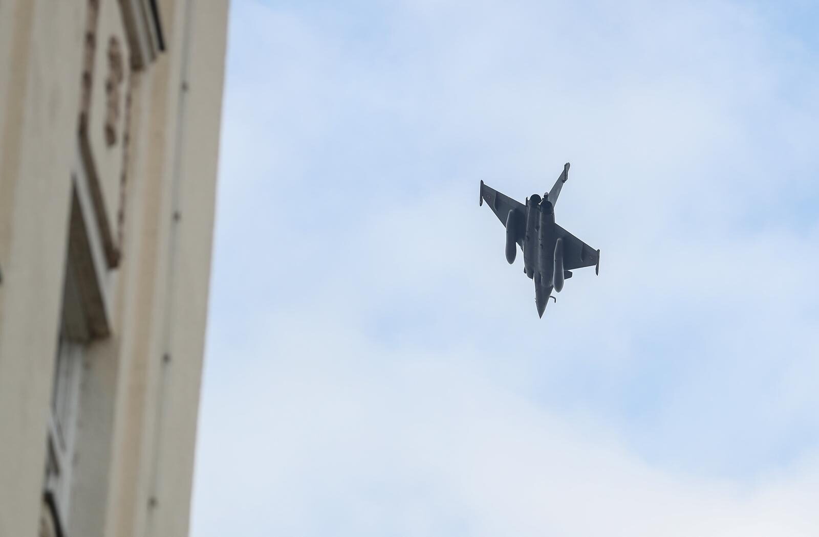 Dva borbena aviona preletila su iznad Zagreba