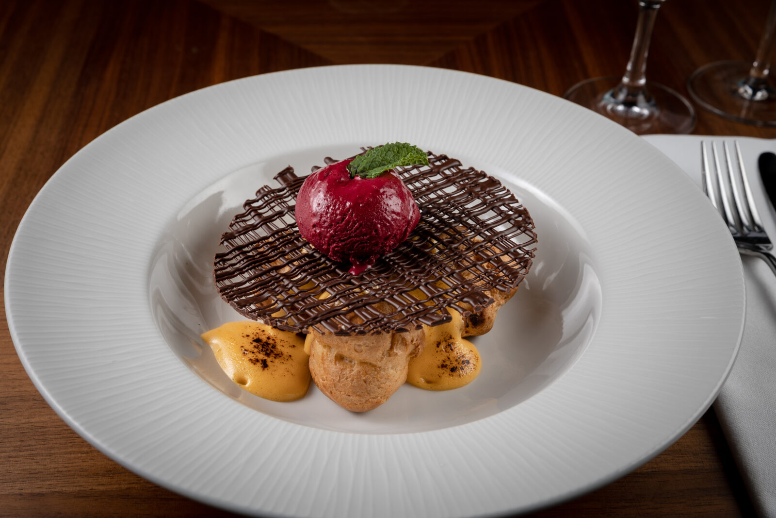 Profiteroli s kremom od buče