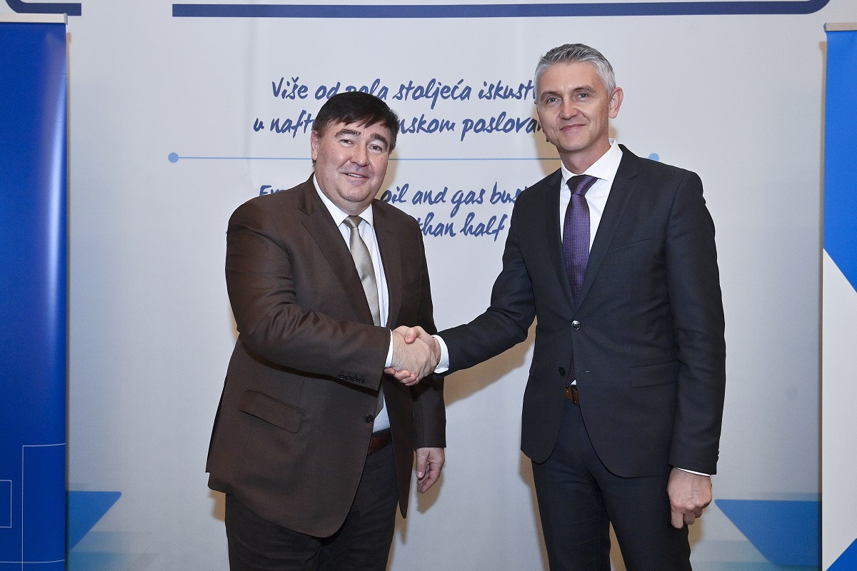 Zagreb, 20.01.2022 – Potpisivanje ugovora izmedju Ine i Koncara