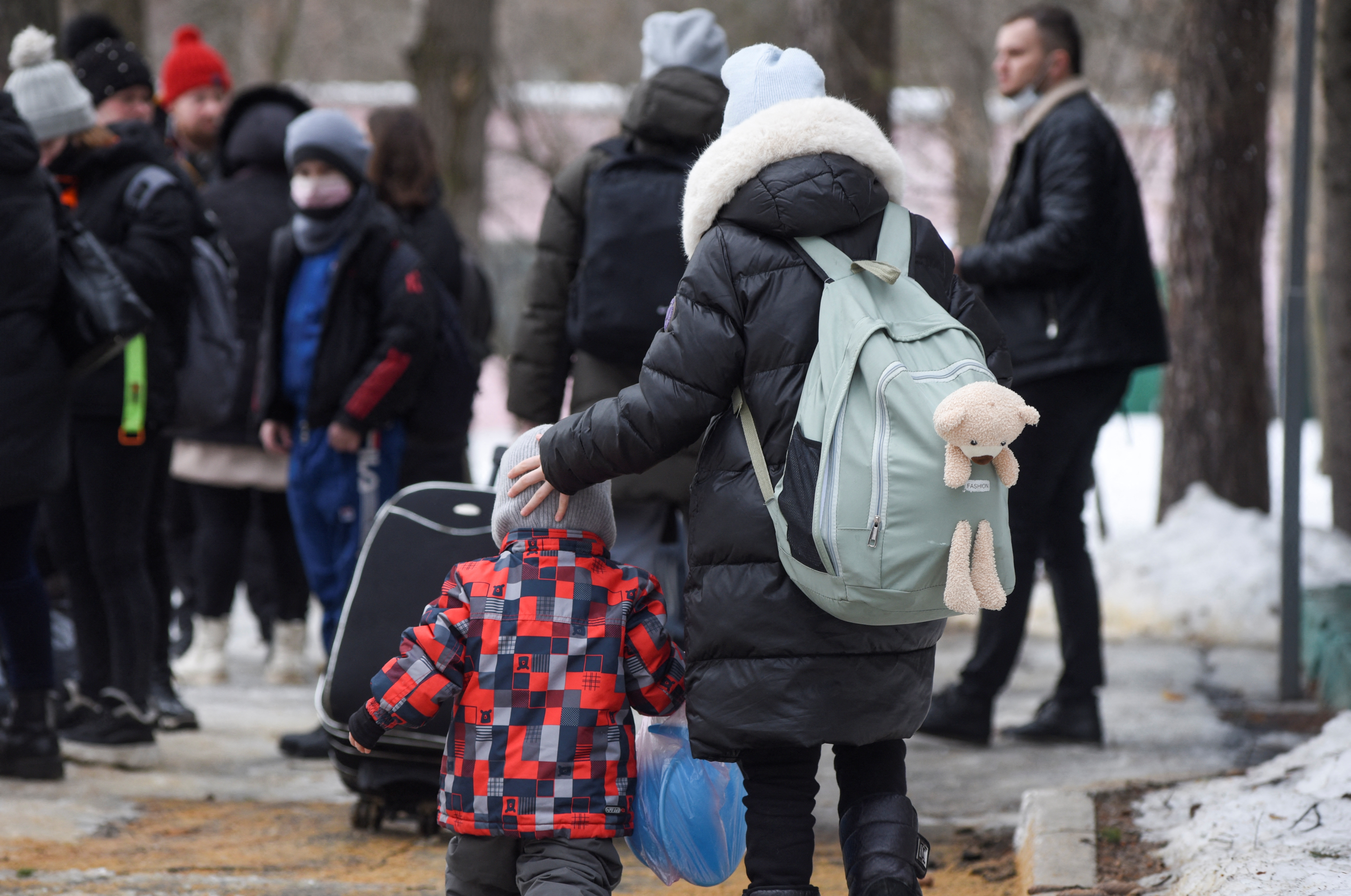 беженцы из украины в россию. украинки беженки. беженцы с украины. переселенцы. украинские беженцы в америке.