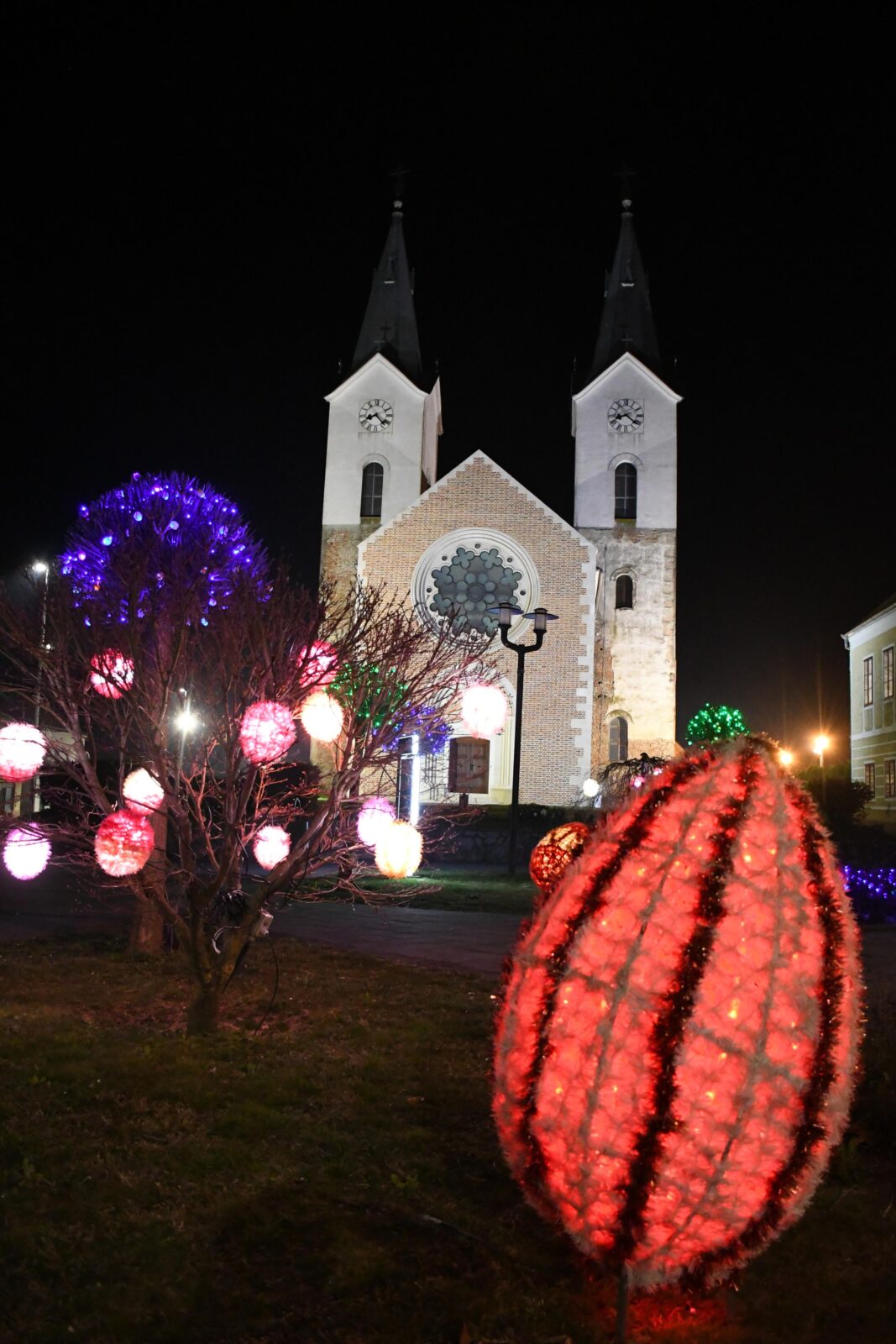 Uskršnje dekoracije imanja obitelji Salaj premještene u centar Čazme