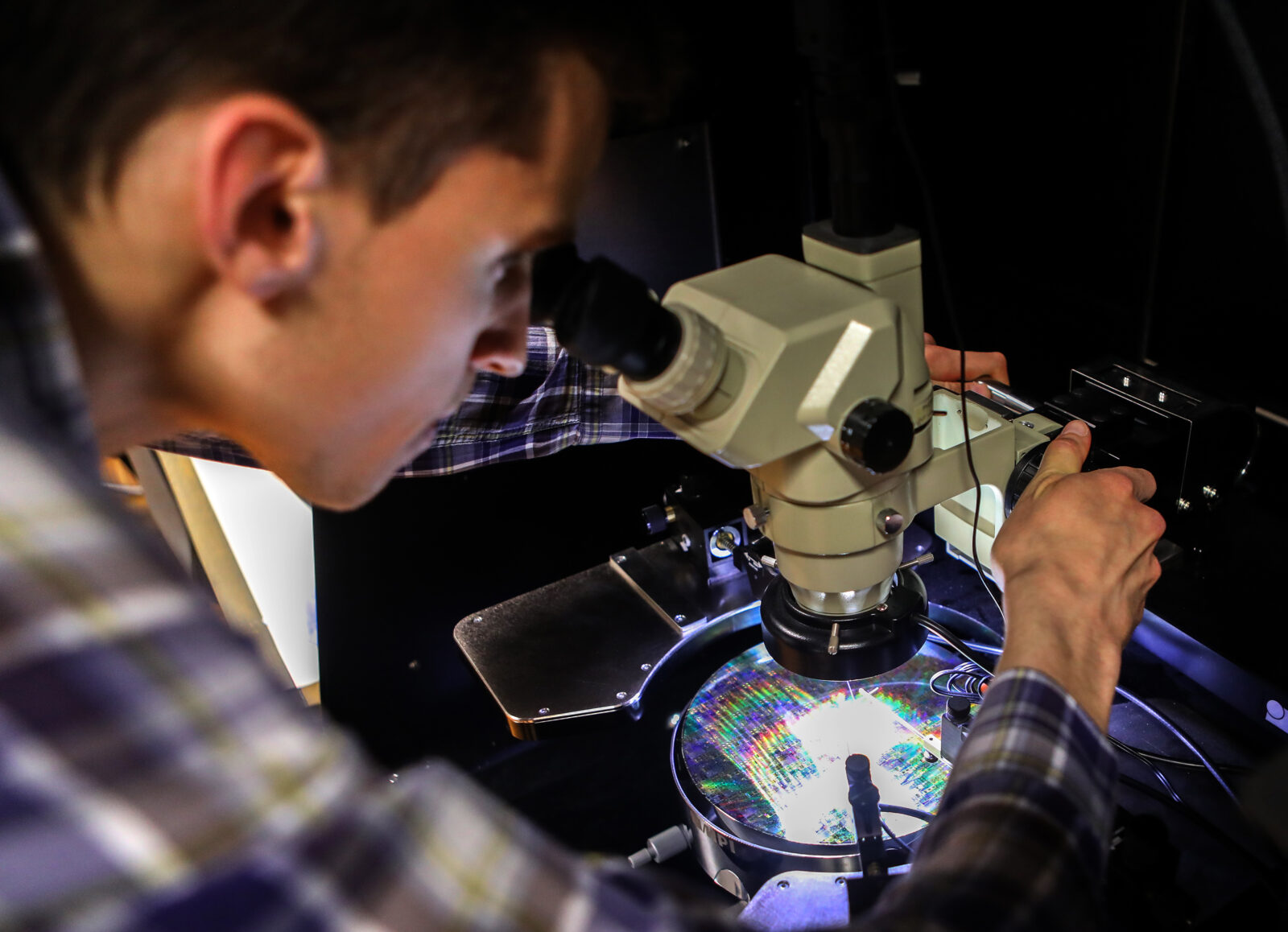 Zagreb: Na FER-u razvijen najbrži čisti silicijski bipolarni tranzistor na svijetu