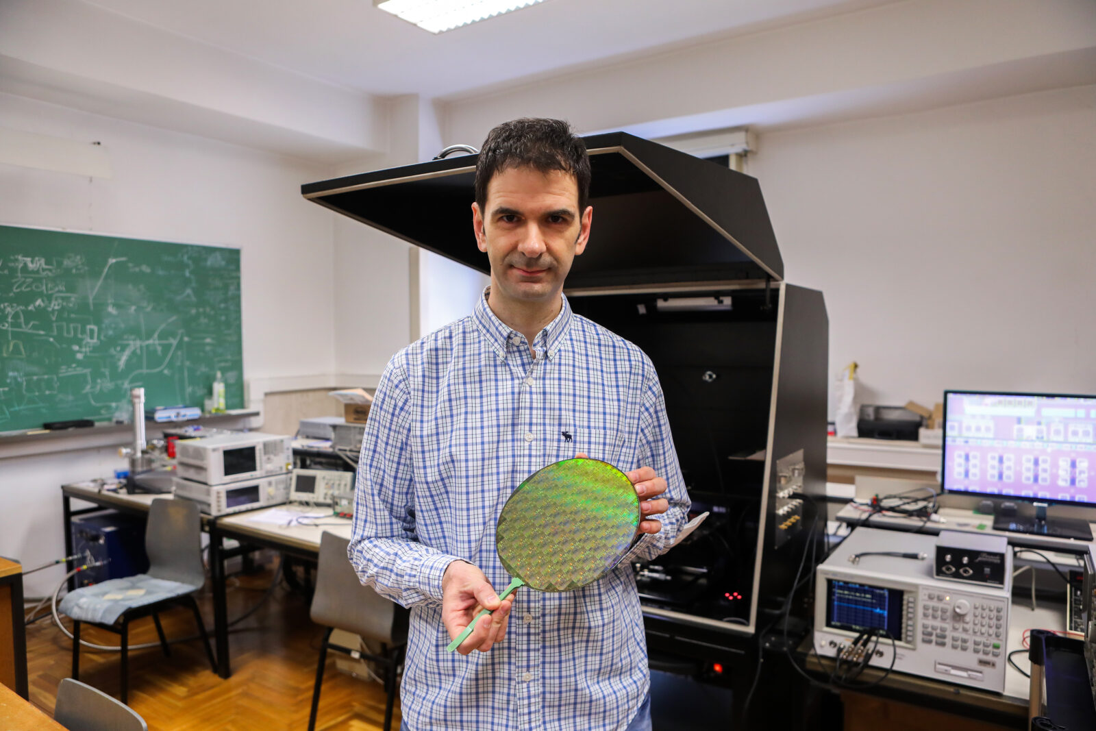 Zagreb: Na FER-u razvijen najbrži čisti silicijski bipolarni tranzistor na svijetu