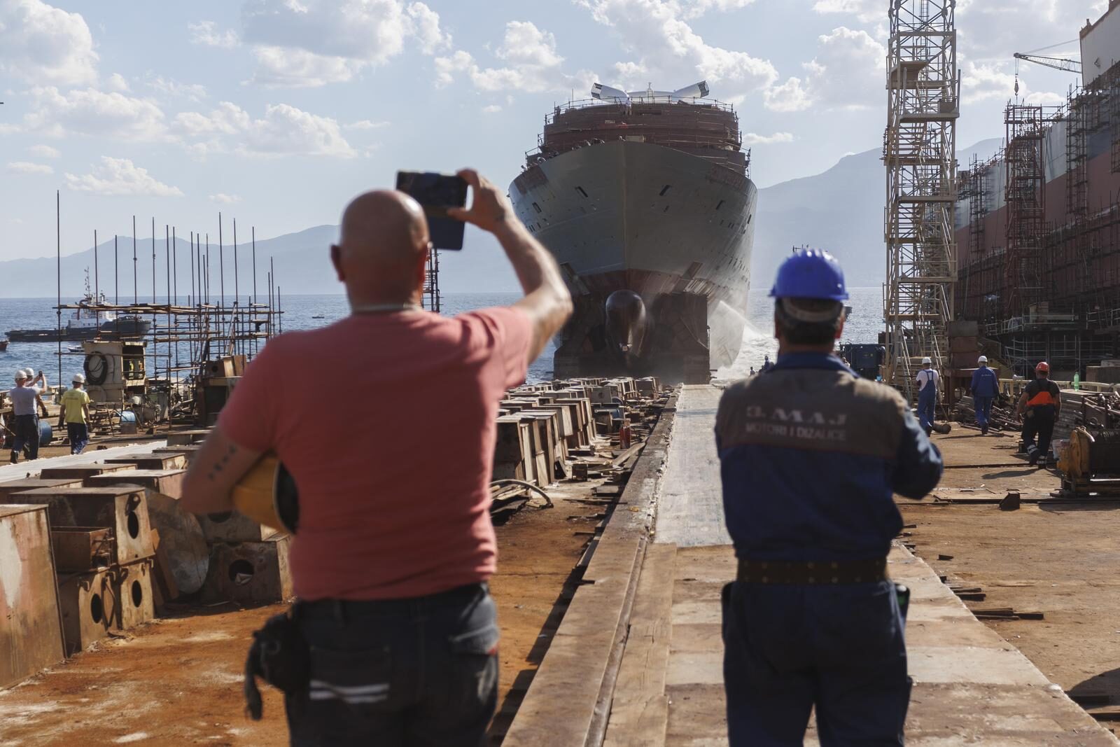 U riječkom brodogradilištu 3. Maj u more porinut kruzer za australskog naručitelja