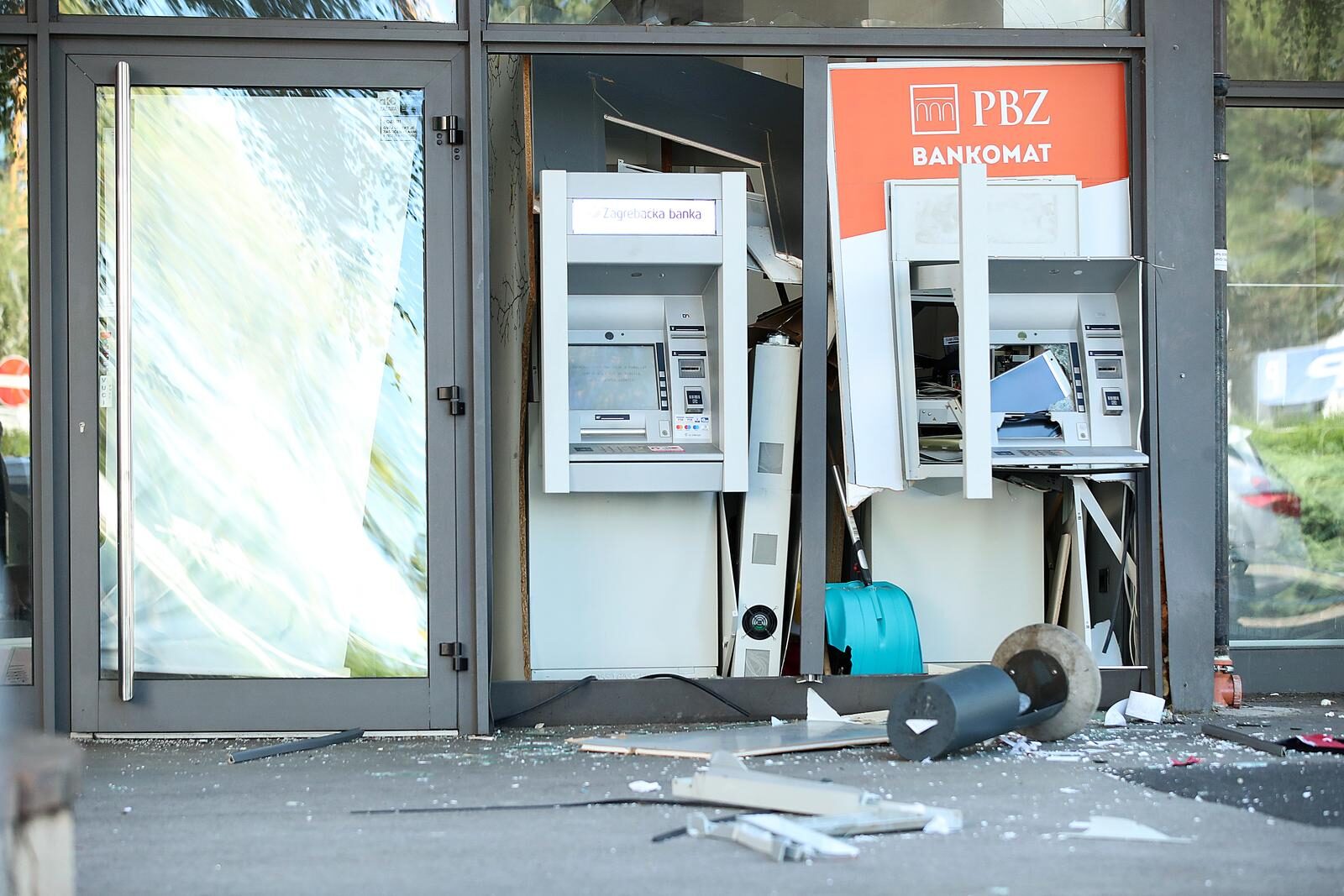 Zagreb: Nepoznati počinitelji digli u zrak bankomat na Trešnjevci