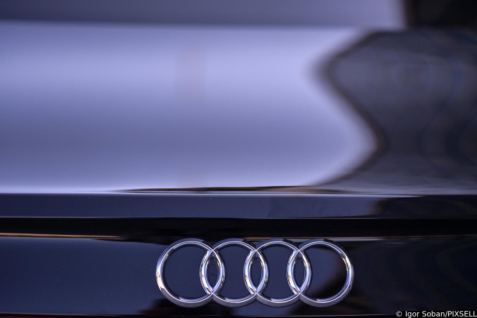 Premium limuzina Audi A8L