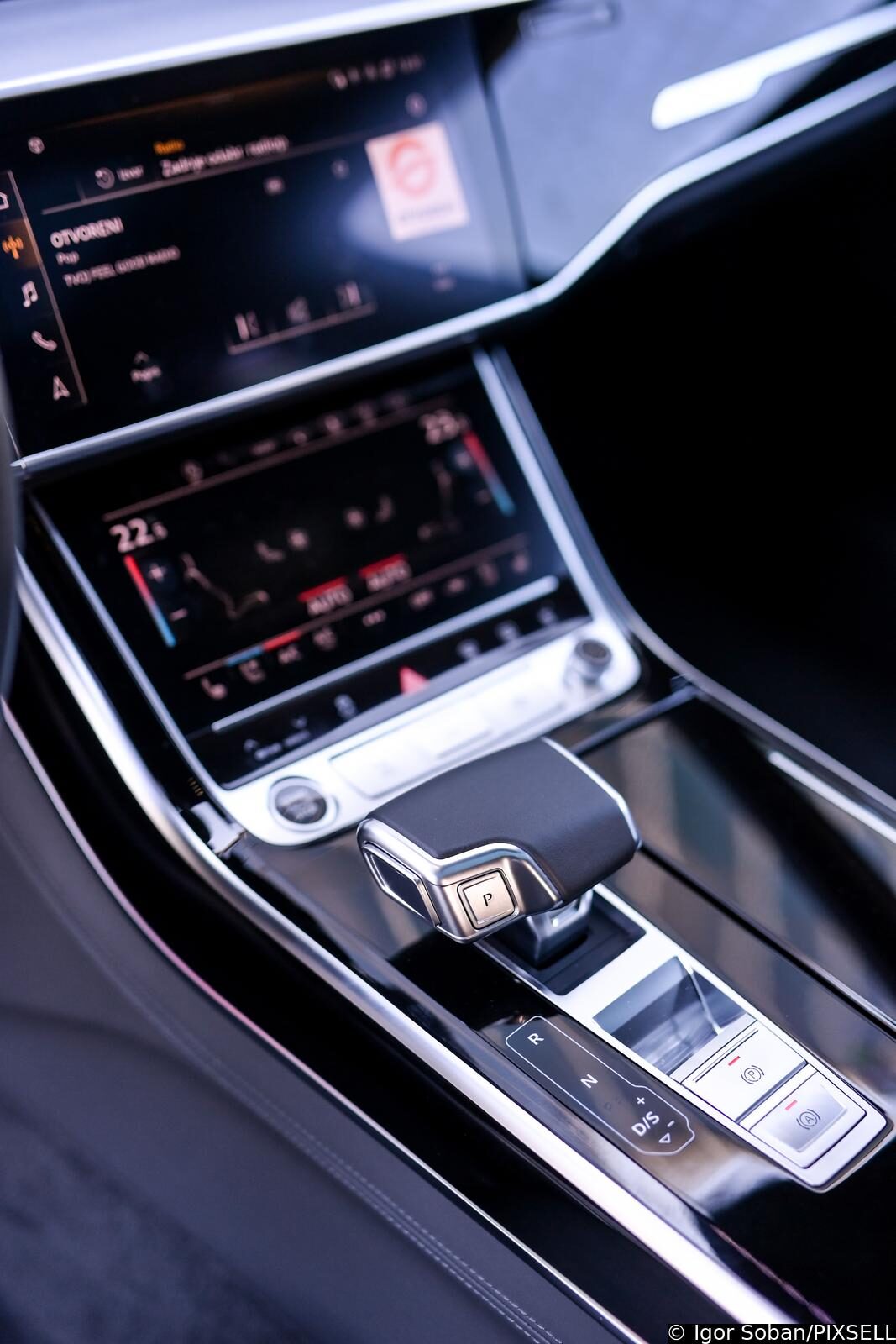 Premium limuzina Audi A8L