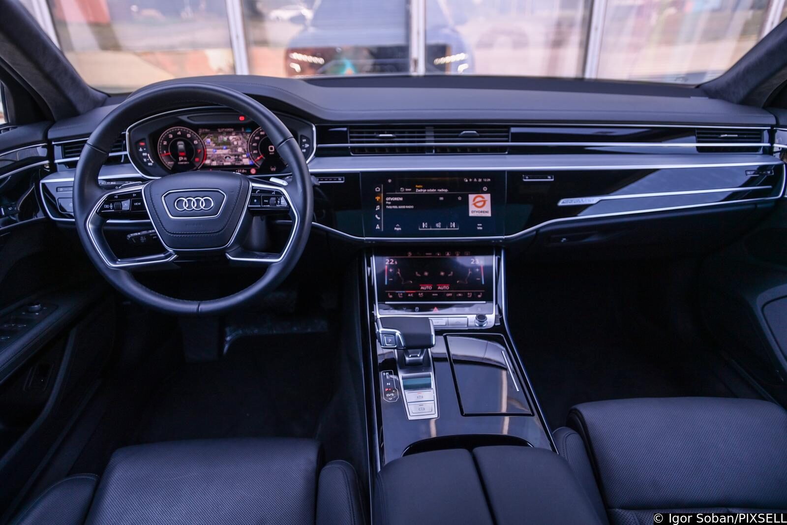 Premium limuzina Audi A8L