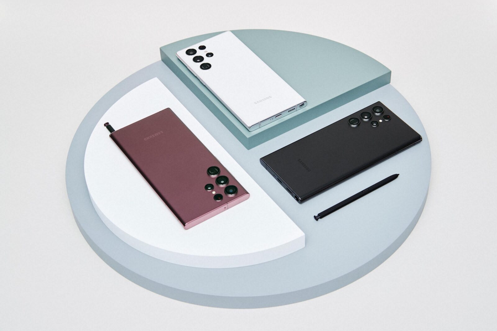 1-24 Galaxy S22 Ultra_Group Image7_design_LI (1)