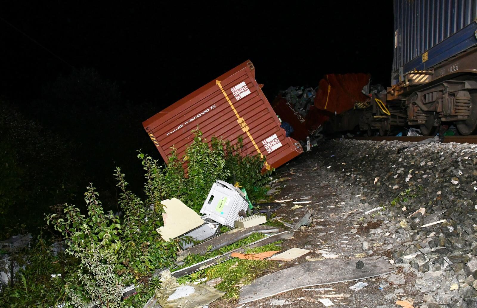 Rajić: U sudaru putničkog i teretnog vlaka poginule tri osobe, a ozlijeđeno ih je 11