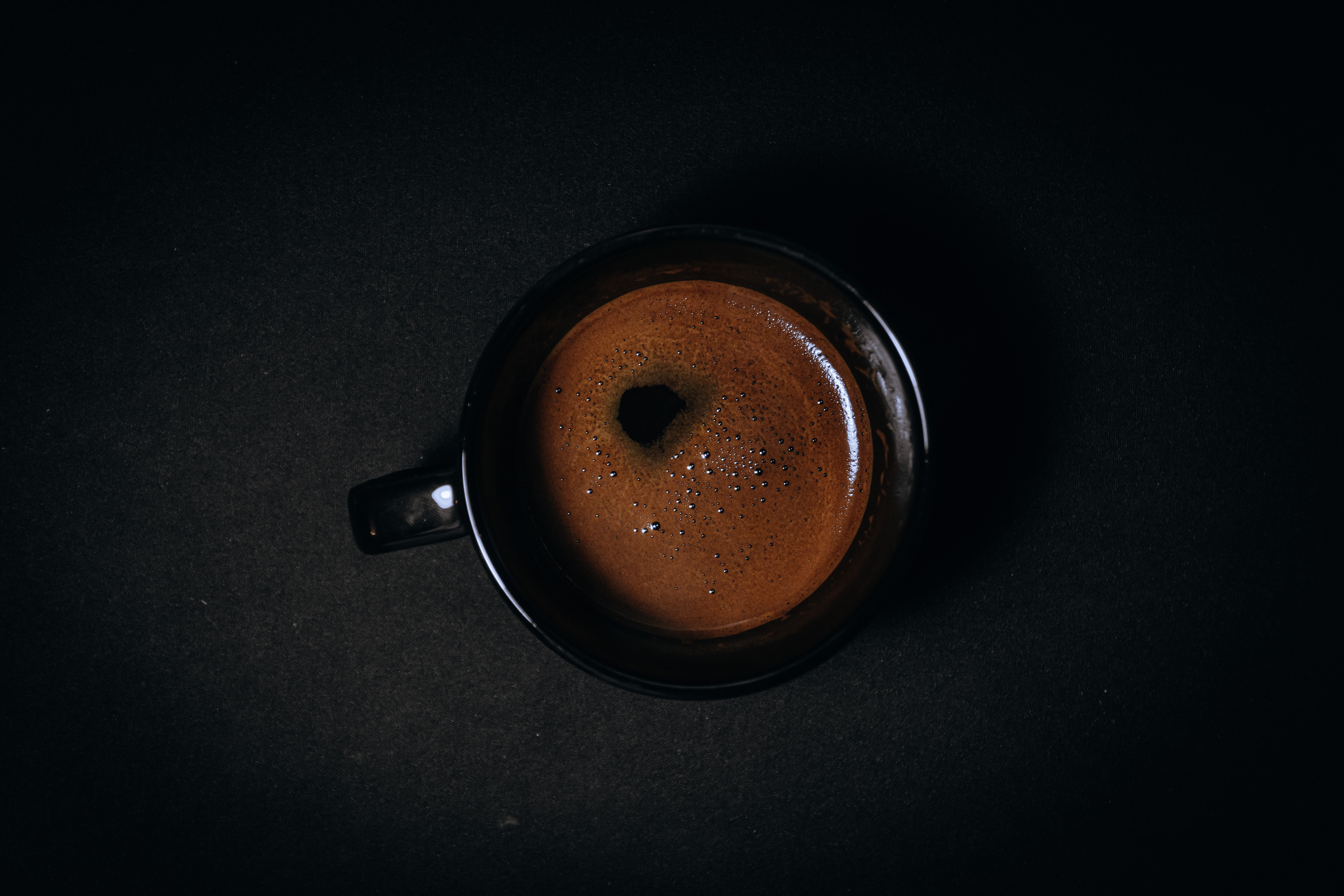 Кофе дарк. Кофе в темноте. Dark Coffee.