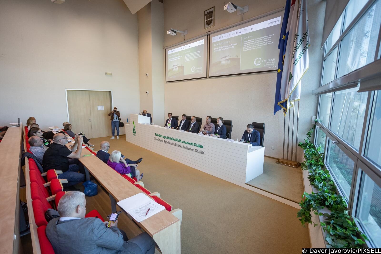 Osijek: Na Fakultetu agrobiotehničkih znanosti  održana konferencija pod nazivom Zeleni plan u hrvatskoj poljoprivredi