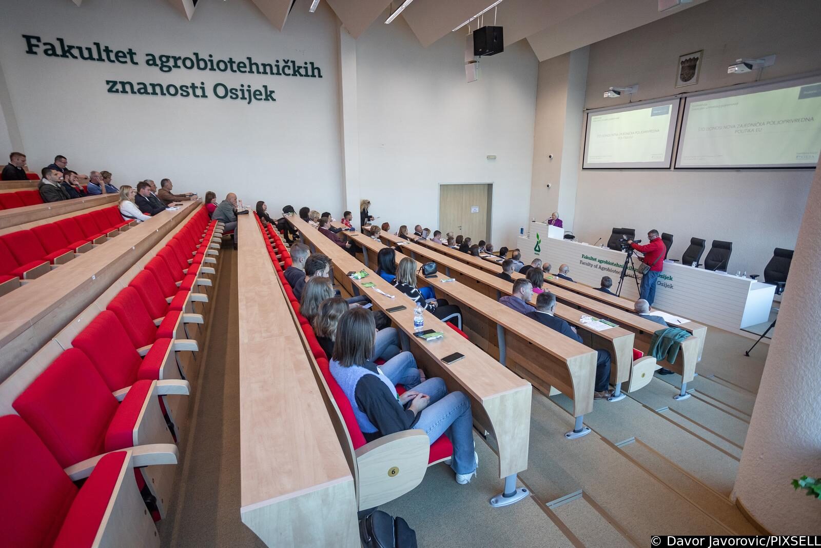 Osijek: Na Fakultetu agrobiotehničkih znanosti  održana konferencija pod nazivom Zeleni plan u hrvatskoj poljoprivredi