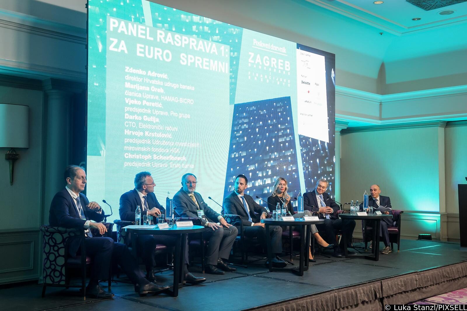 Zagreb: Konferencija Poslovnog dnevnika “Zagreb – bankarsko i financijsko središte”, panel rasprava: Za euro spremni