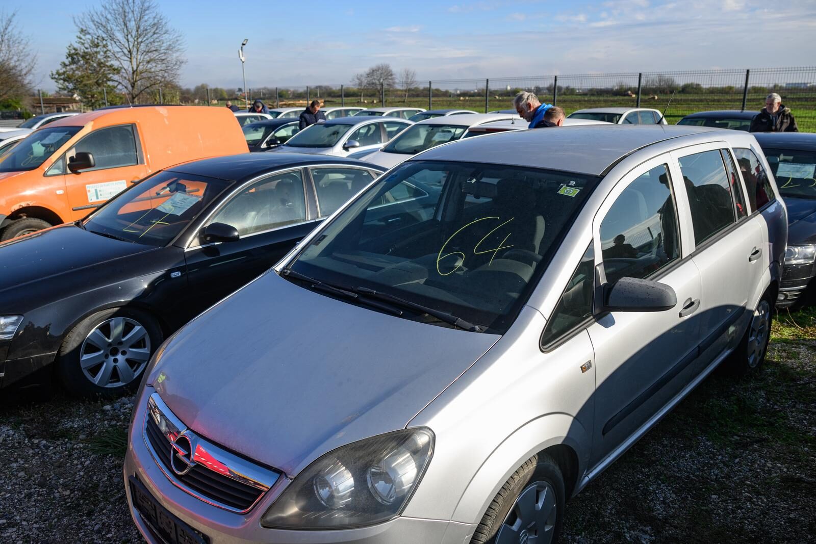 Zagreb: Pregled državnih vozila koja će biti ponuđena na javnoj dražbi