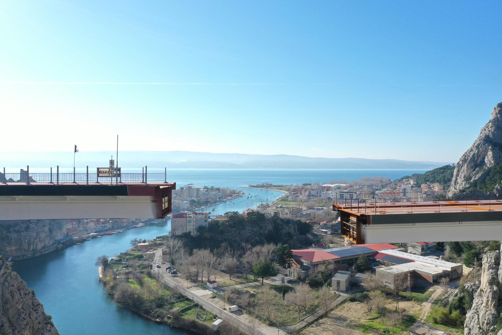 Fotografije iz zraka radova na mostu iznad Omiša