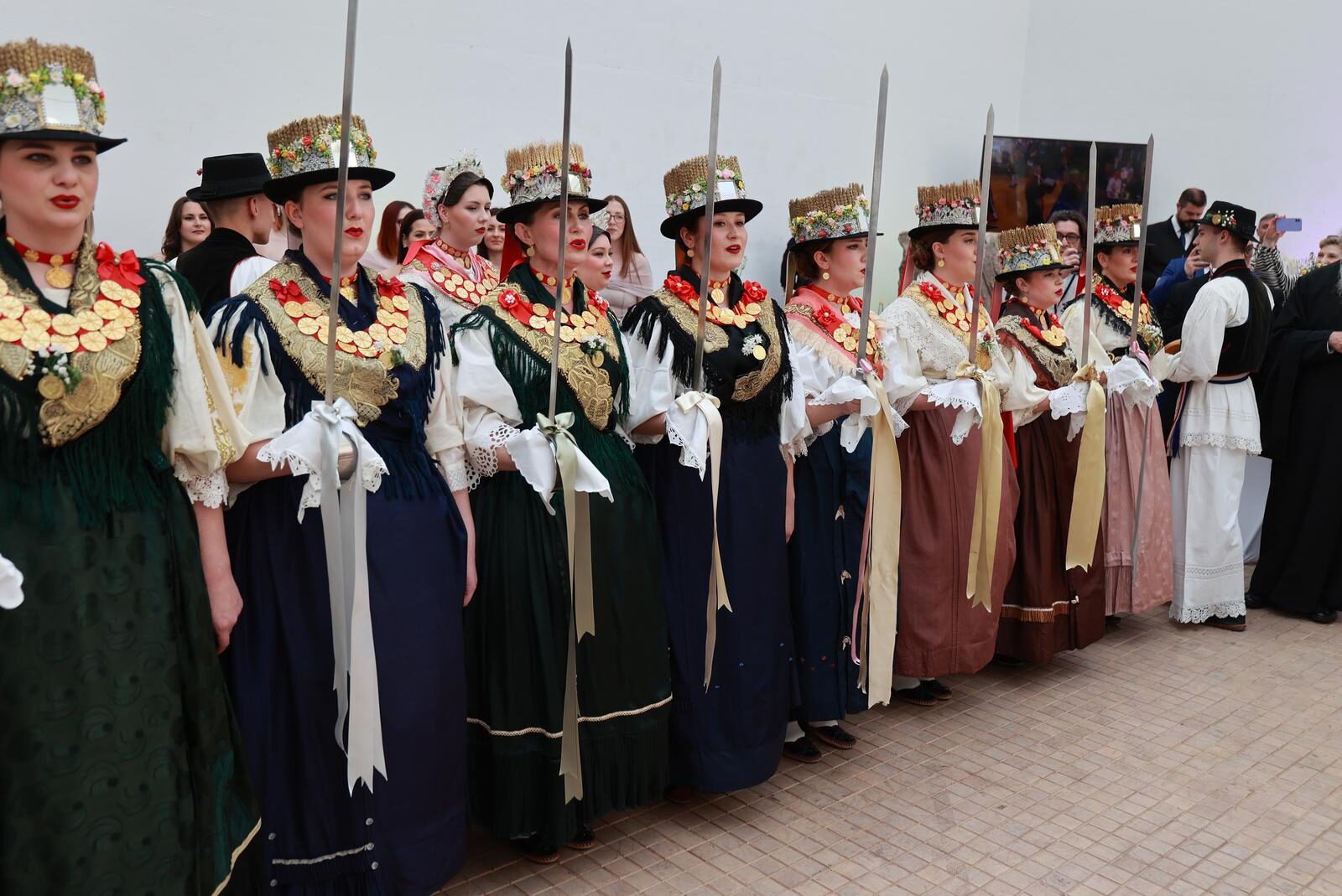 Britansko veleposlanstvo proslavilo je krunidbu kralja Charlesa III u Osijeku