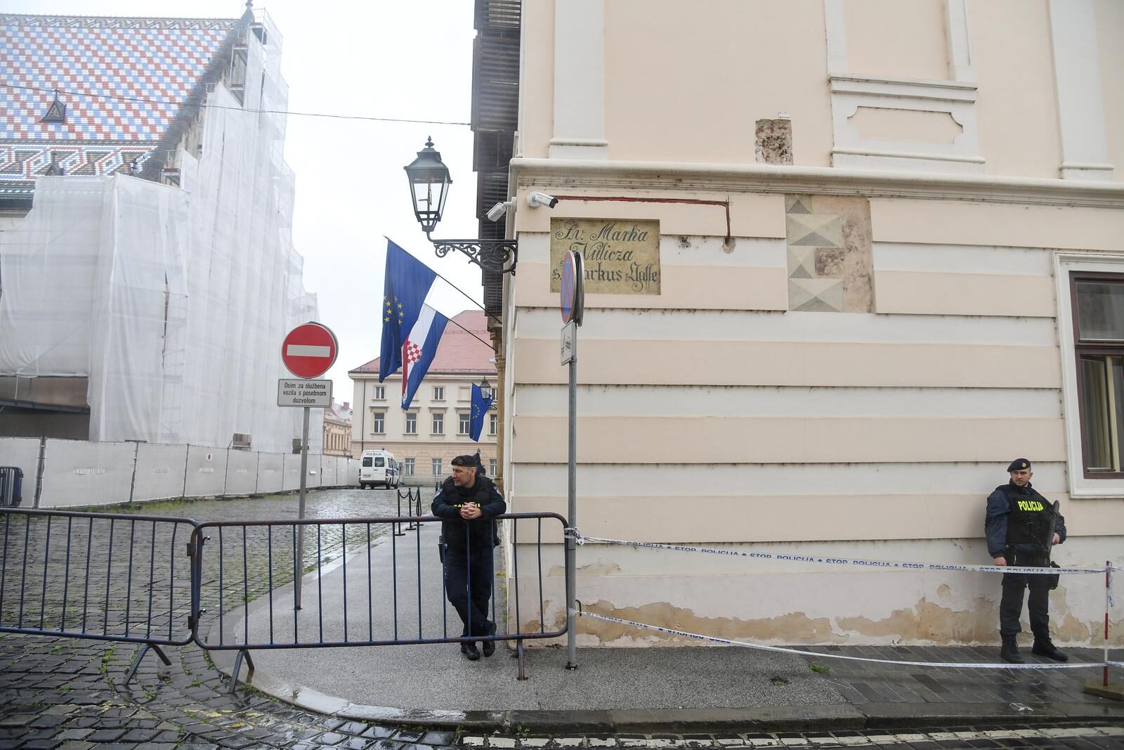 Zagreb: Interventna policija ispred zgrade Vlade zbog prijetnji Plenkoviću i drugim članovima Vlade