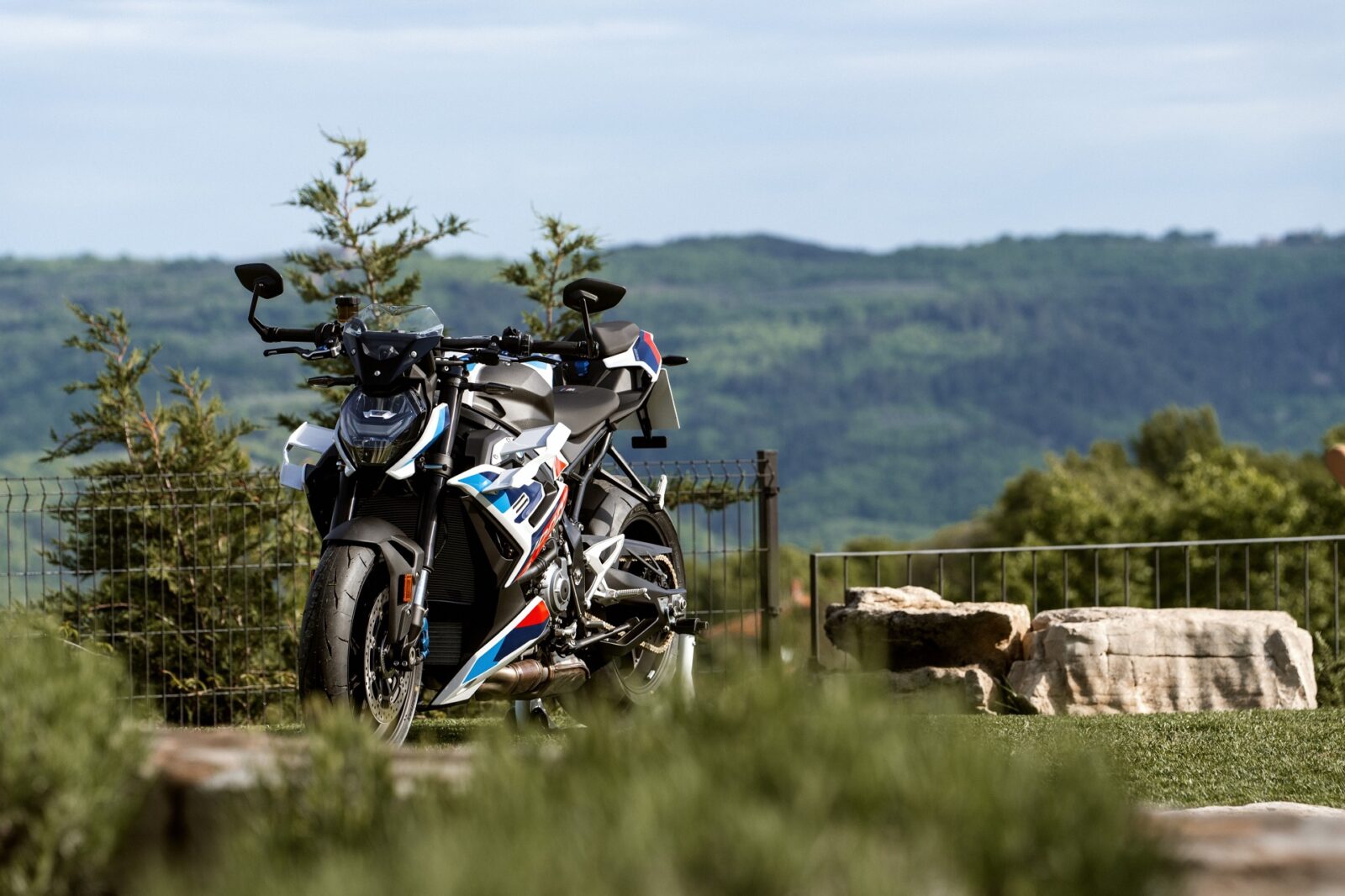 rossi_winery_legendary_moments_by_bmw (10)