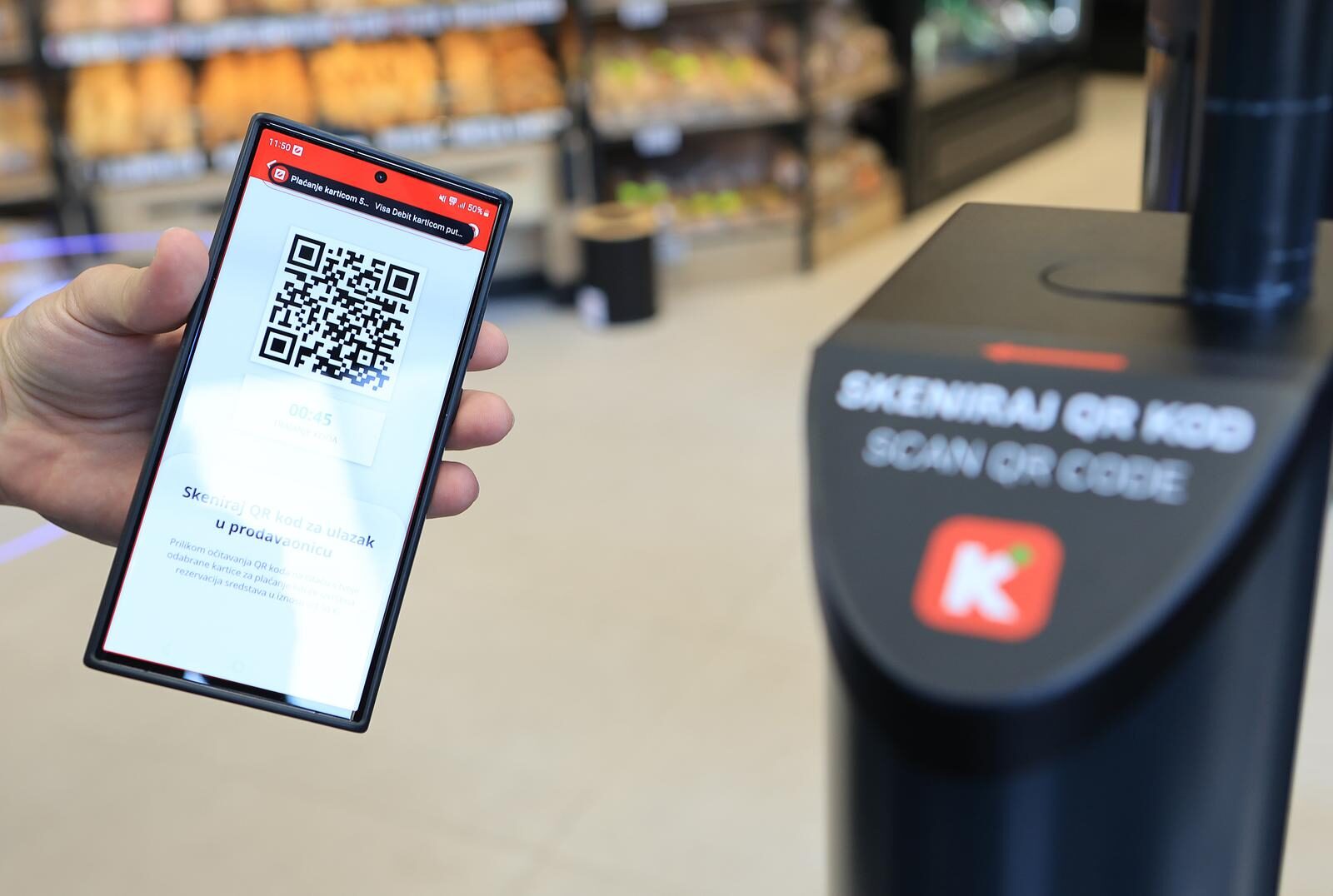 Zagreb: Svečano otvorenje Konzum smart, trgovine koja nema blagajni niti djelatnika