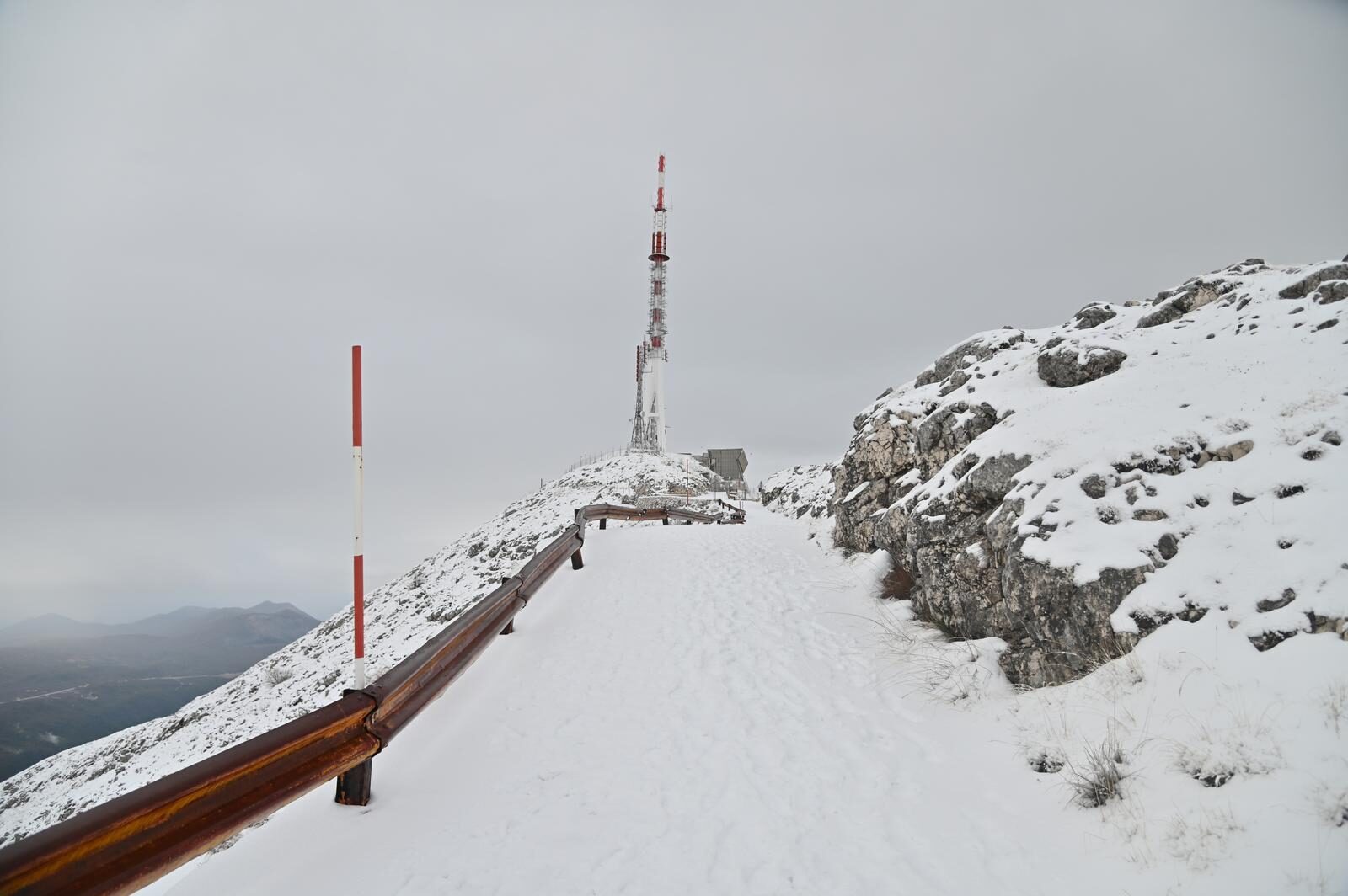 Prvi ovosezonski snijeg na Biokovu