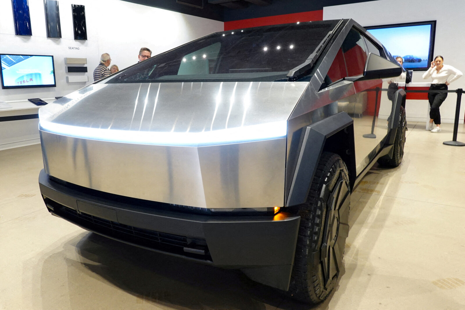 FILE PHOTO: Tesla store shows new Cybertruck in California
