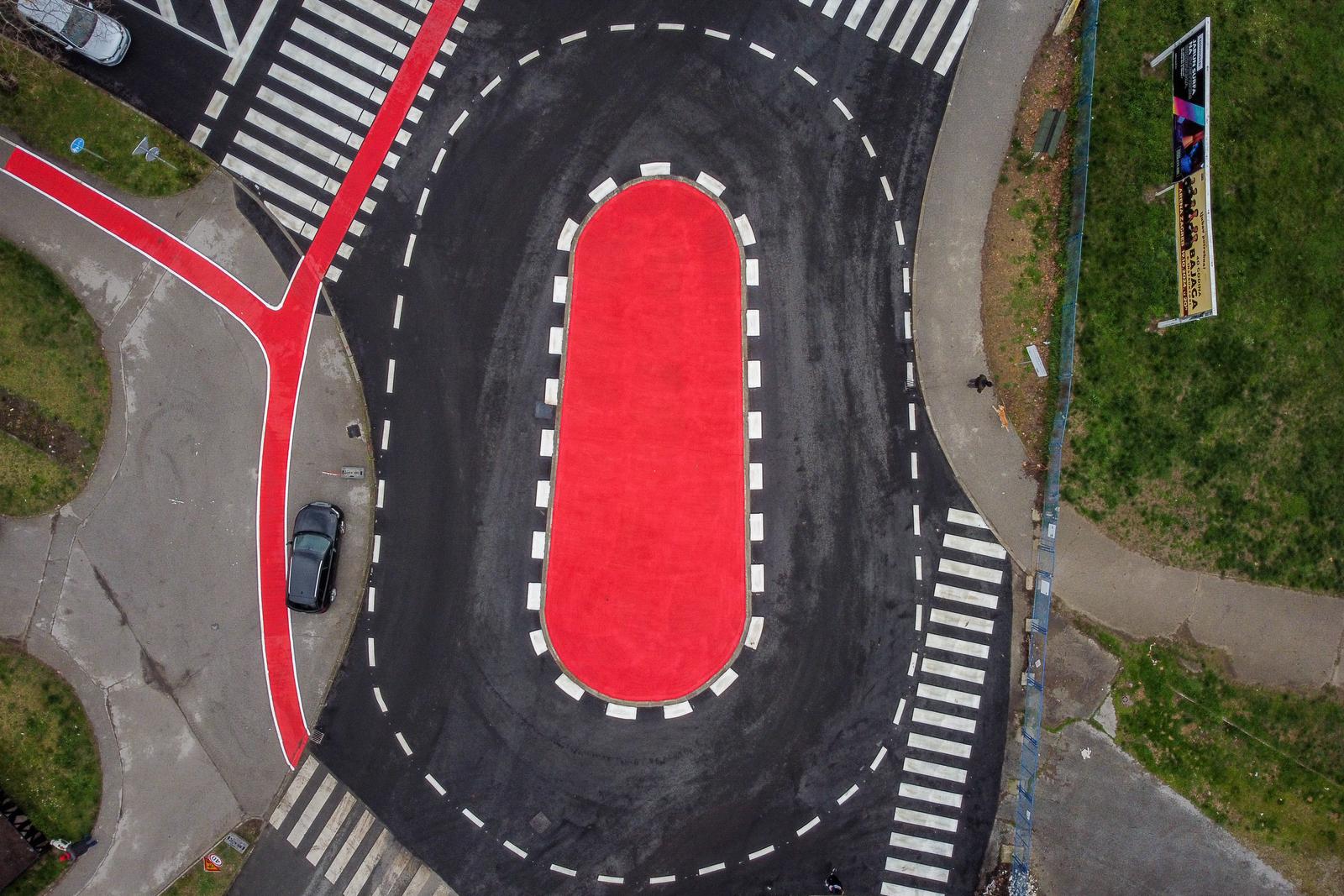 Pogled iz zraka na elipsasti rotor kod Jaruna