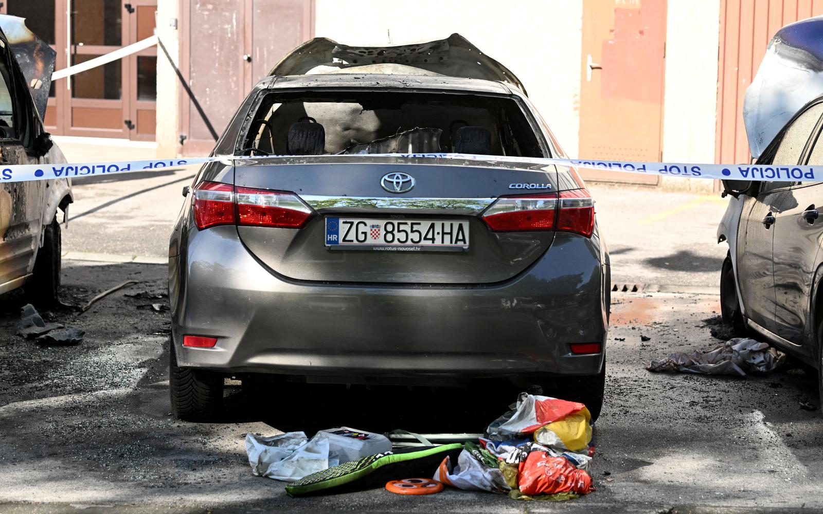 Zagreb: Tri automobila izgorjela na parkiralištu u Prečkom